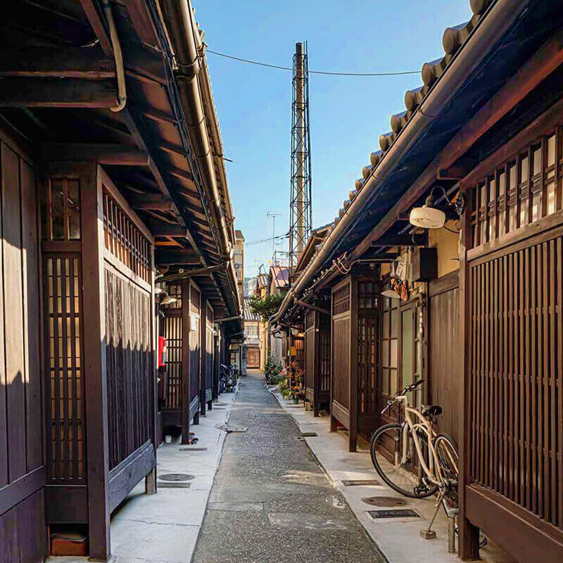 あじき路地|パスポート公開